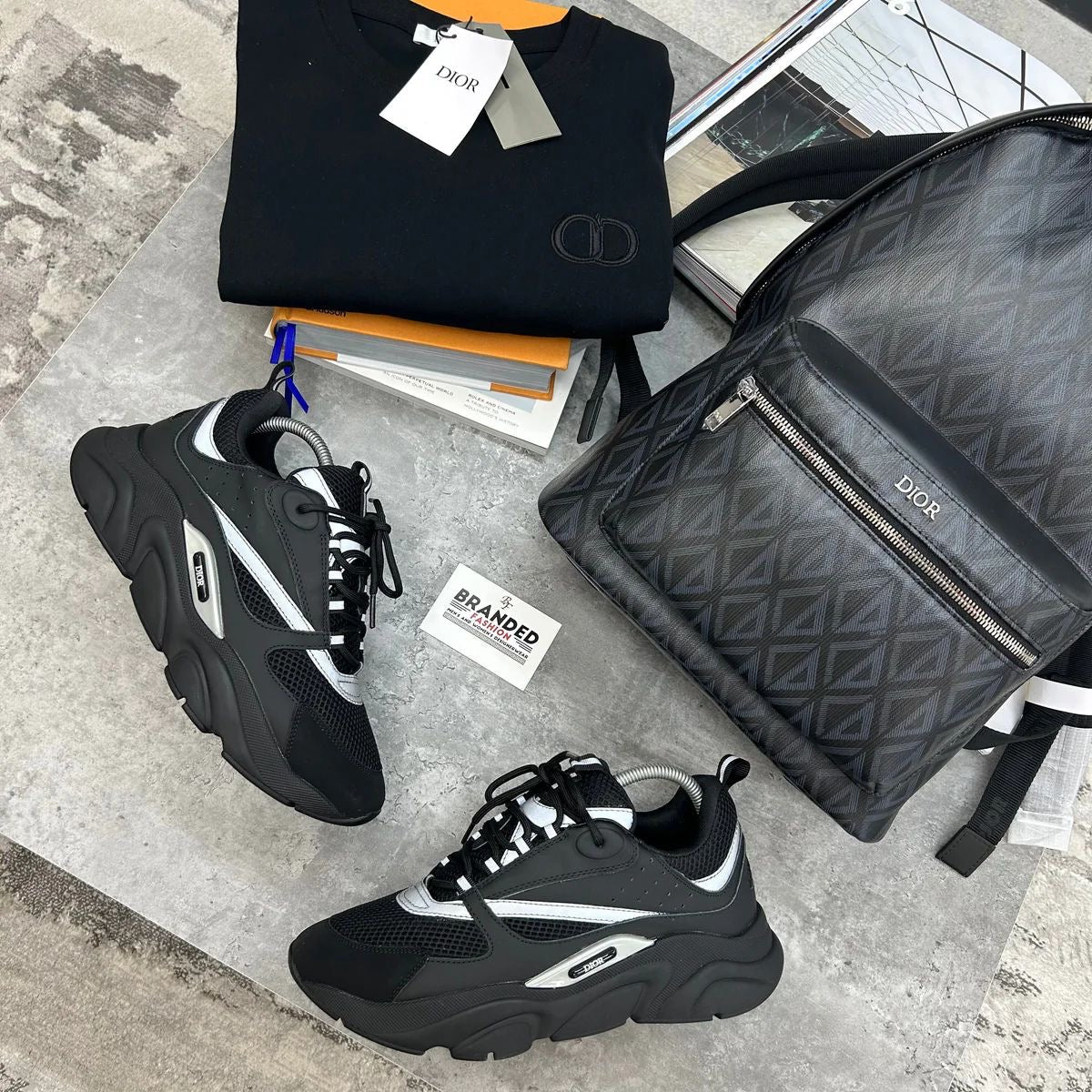 (PRE-ORDER) B22 - TRAINER - BLACK