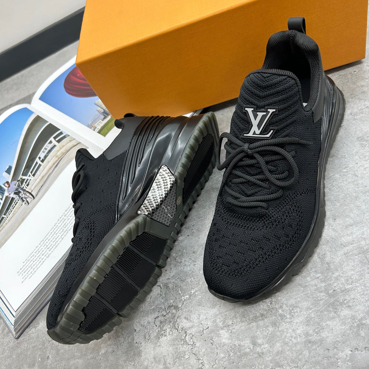 (PRE-ORDER) LVE - VNR TRAINER