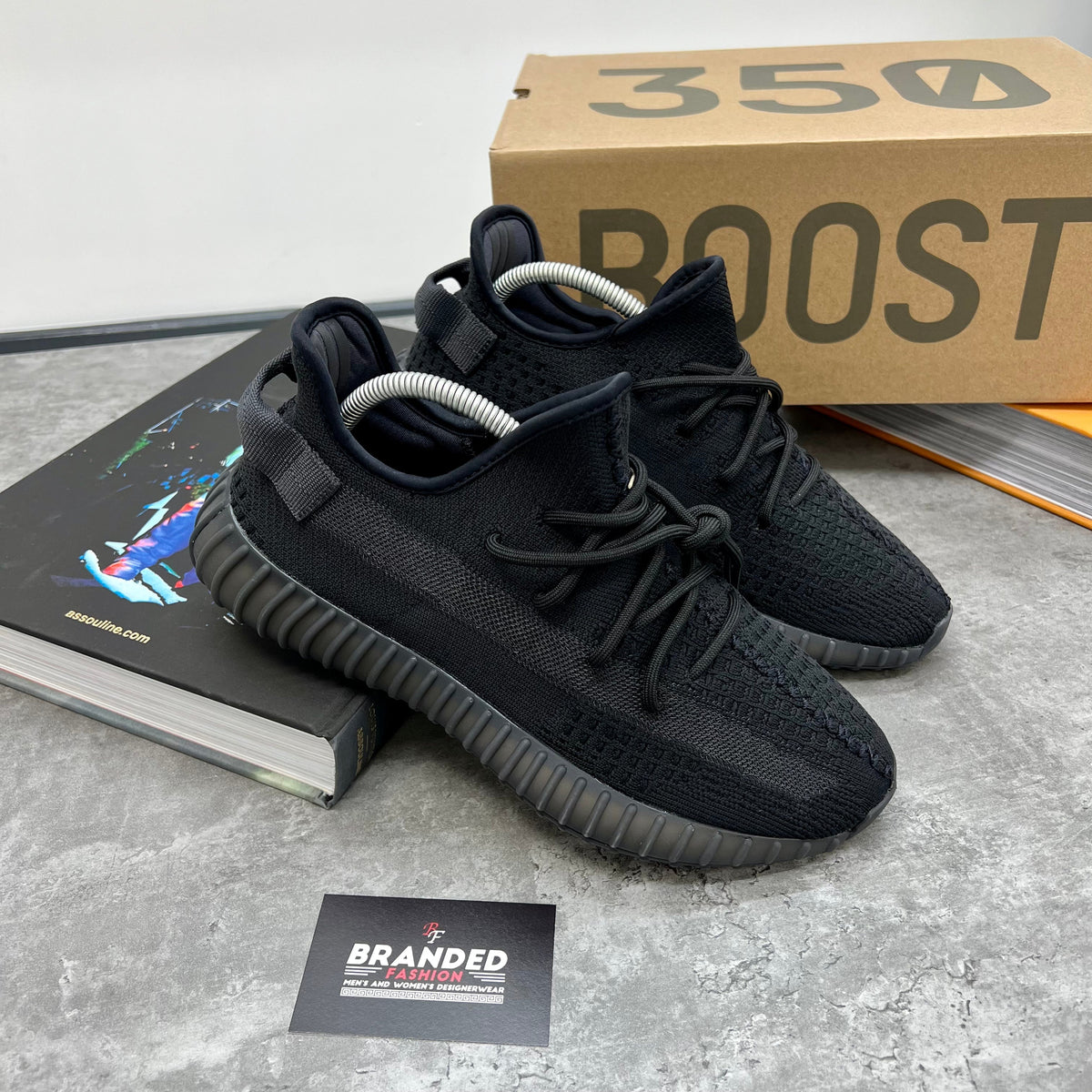 (PRE-ORDER) YZY 350 TRAINER - ONYX
