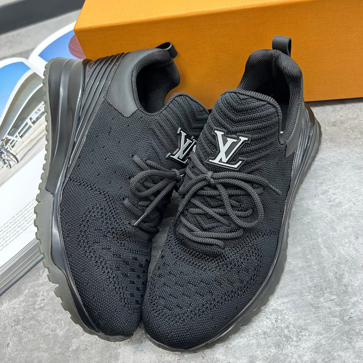 (PRE-ORDER) LVE - VNR TRAINER