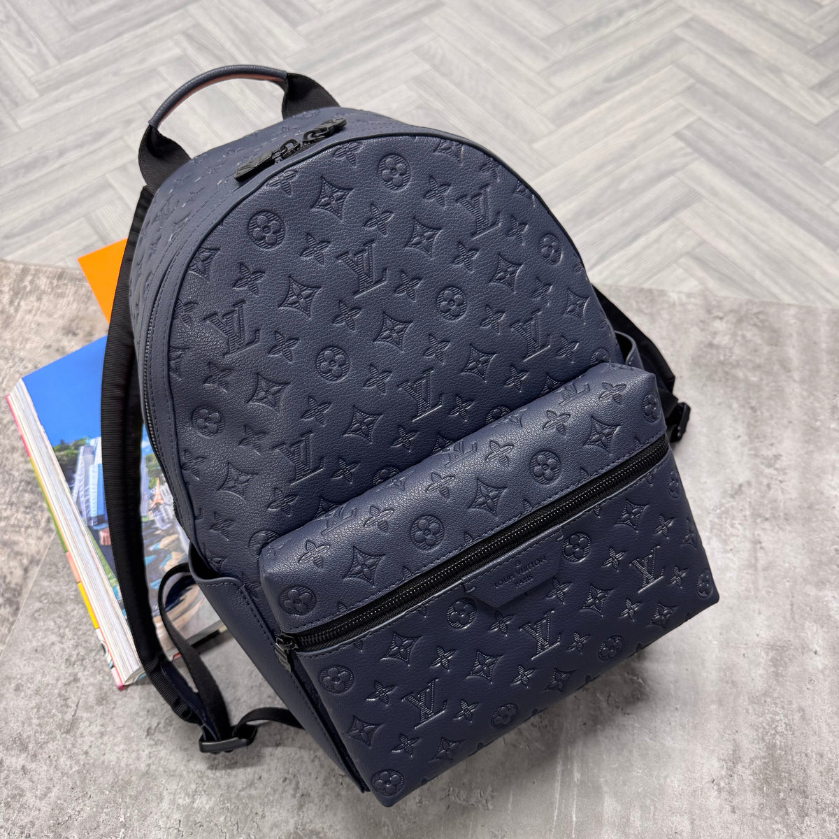 (PRE ORDER) LVE MONOGRAM BACKPACK - NAVY