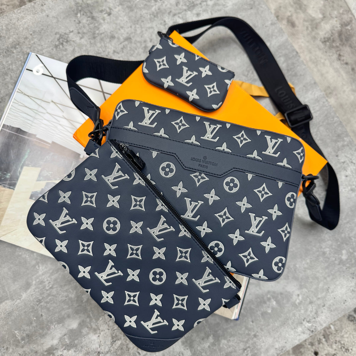 (PRE-ORDER) LVE - TRIO BAG - NAVY/WHITE