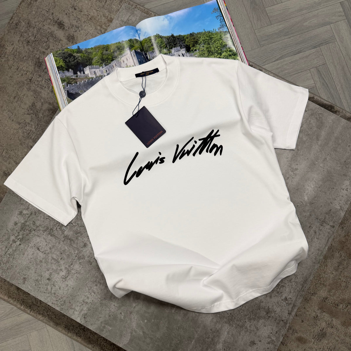 LVE T SHIRT - WHITE