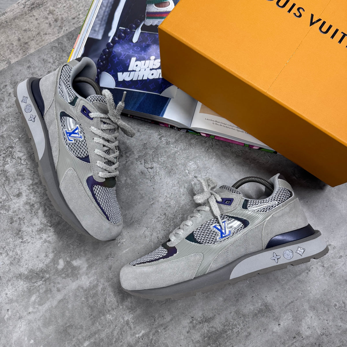 (PRE ORDER) LVE RUNAWAY TRAINERS - GREY