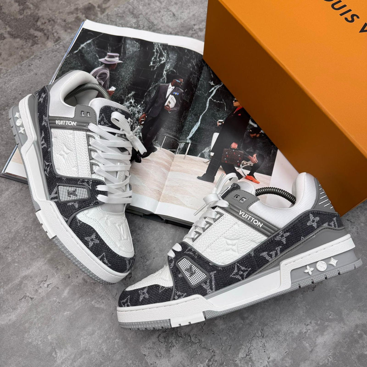 (PRE-ORDER) LVE - TRAINERS - GREY