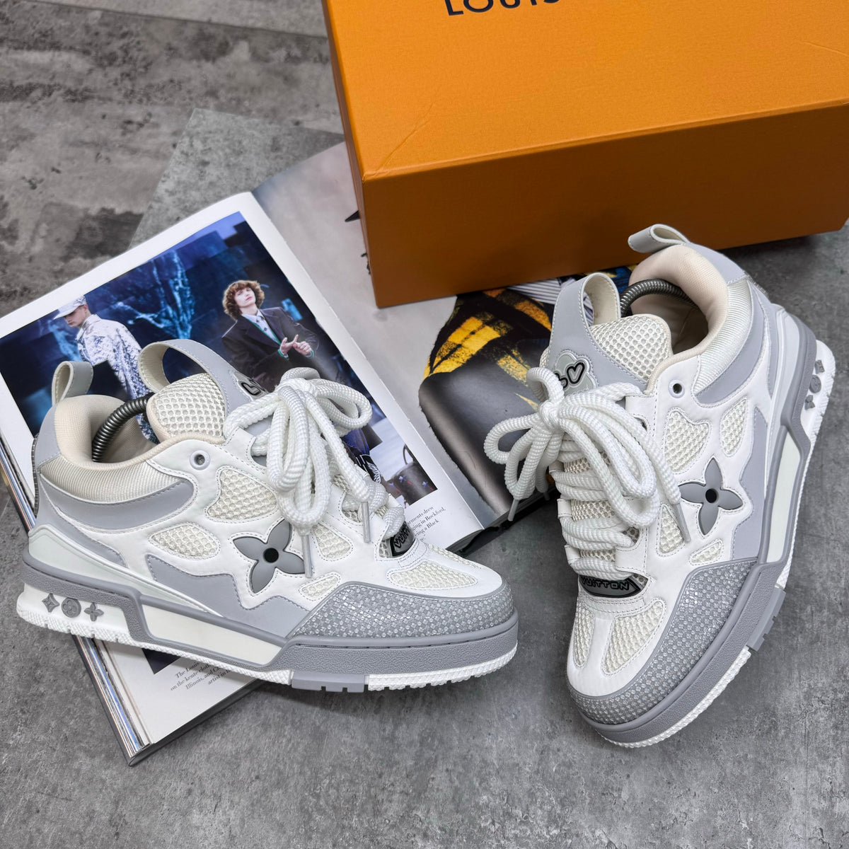 (PRE-ORDER) LVE - SKATES TRAINER - GREY/WHITE
