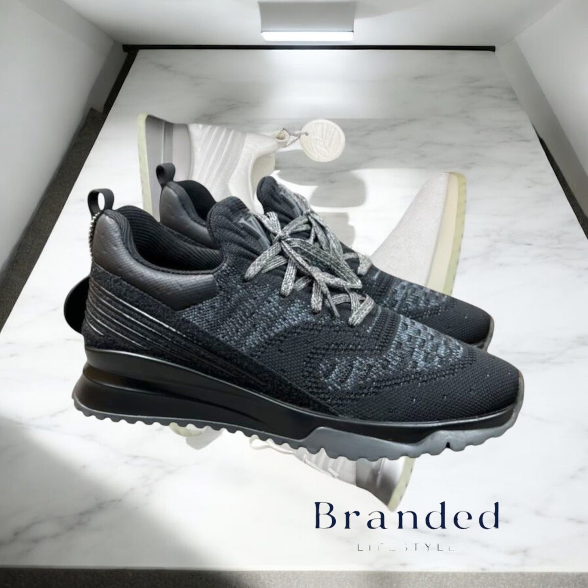 (PRE-ORDER) LVE - VNR TRAINER