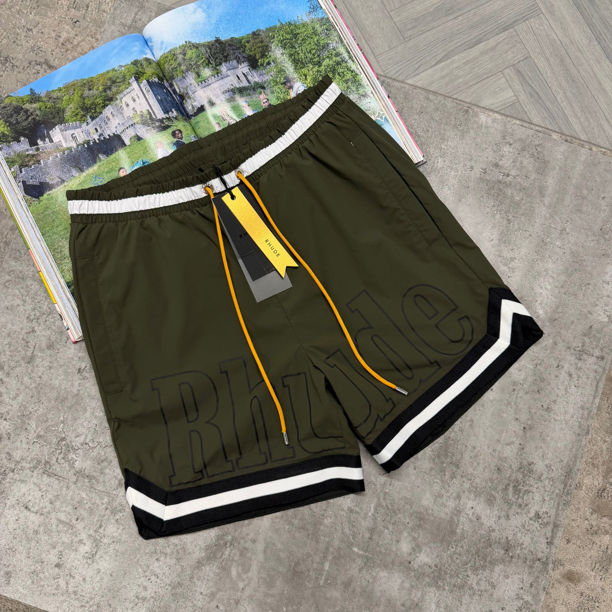 RHU SHORTS - KHAKI