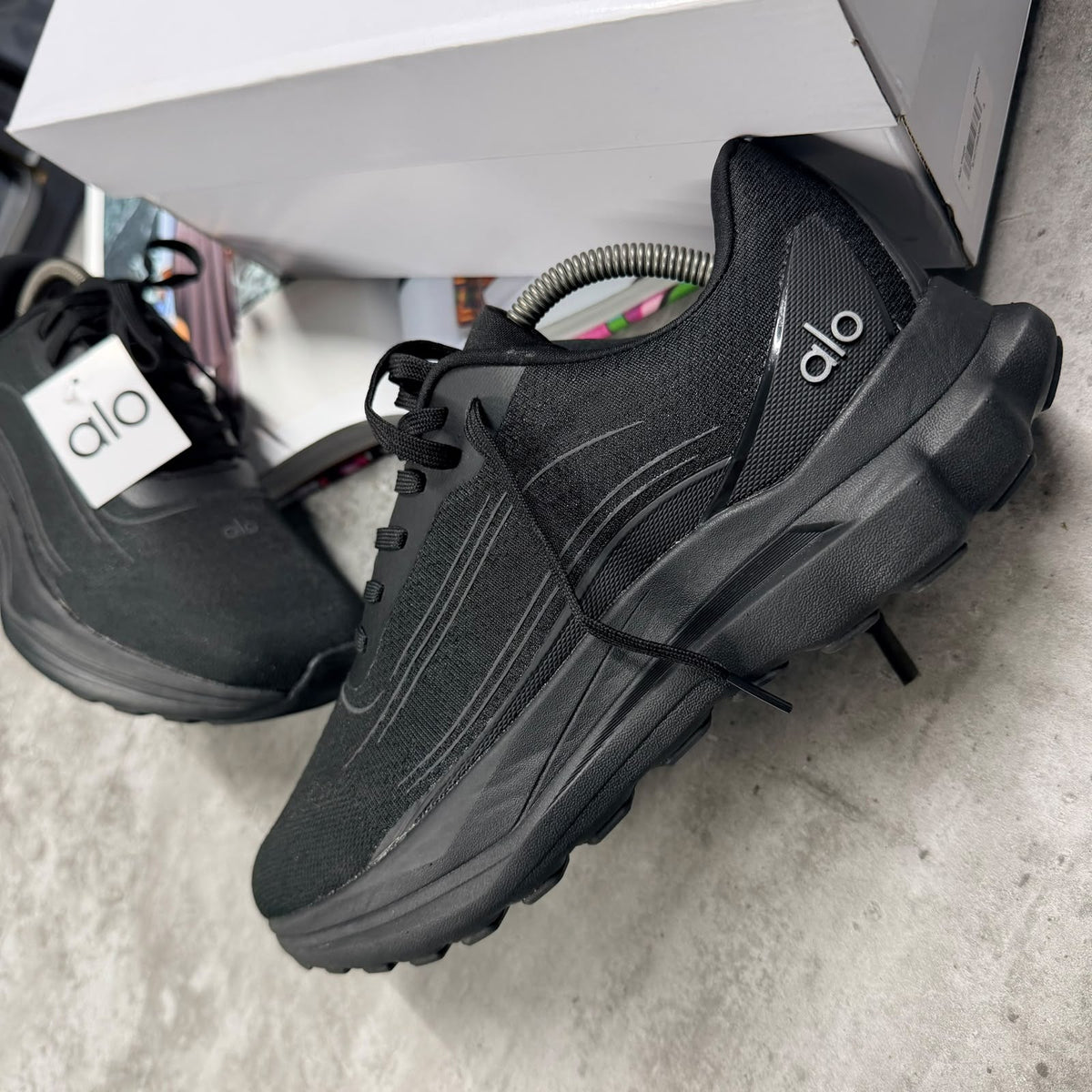 AL0 RUNNER BLACK (PRE-ORDER)