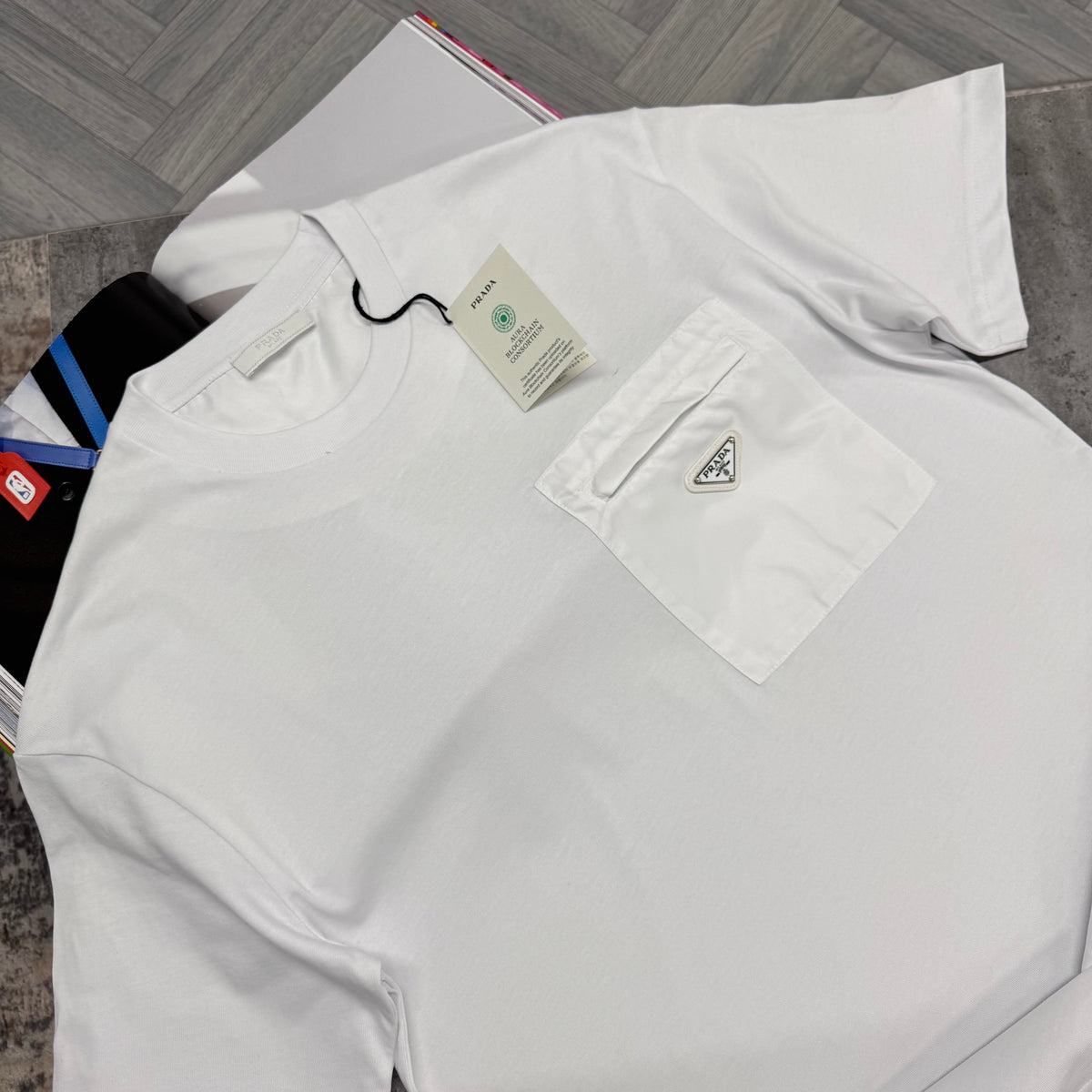 PDA POCKET T SHIRT - WHITE