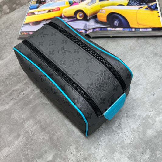 (PRE-ORDER) LVE - WASH BAG