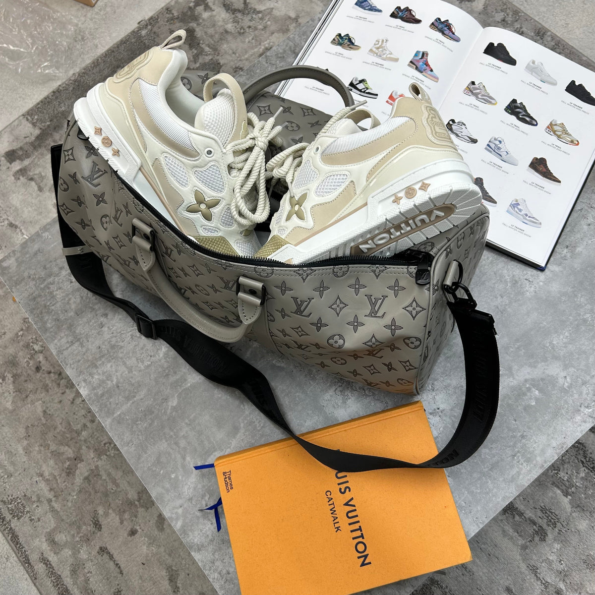 (PRE-ORDER) LVE - SKATES TRAINER - BEIGE