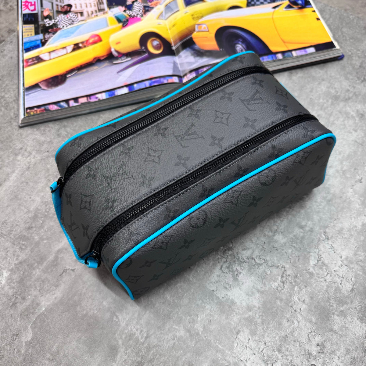 (PRE-ORDER) LVE - WASH BAG