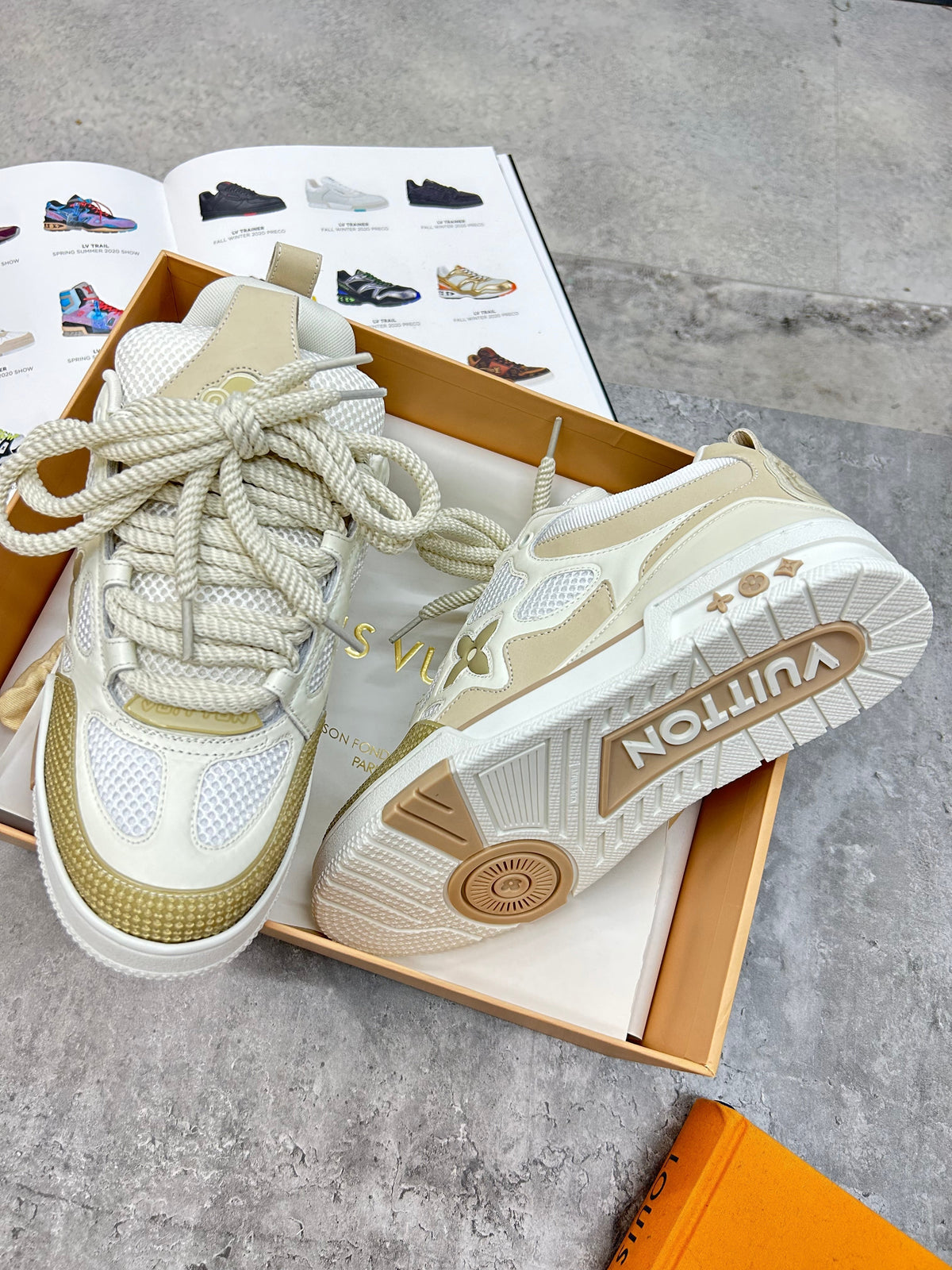 (PRE-ORDER) LVE - SKATES TRAINER - BEIGE