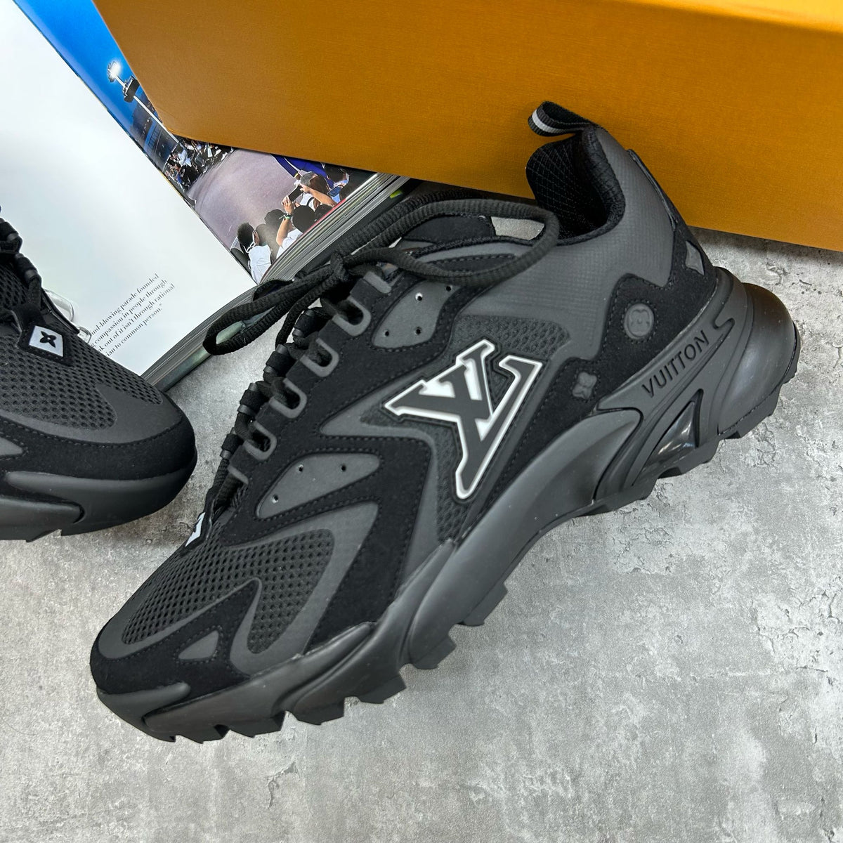 (PRE-ORDER) LVE - TACTIC TRAINER - BLACK