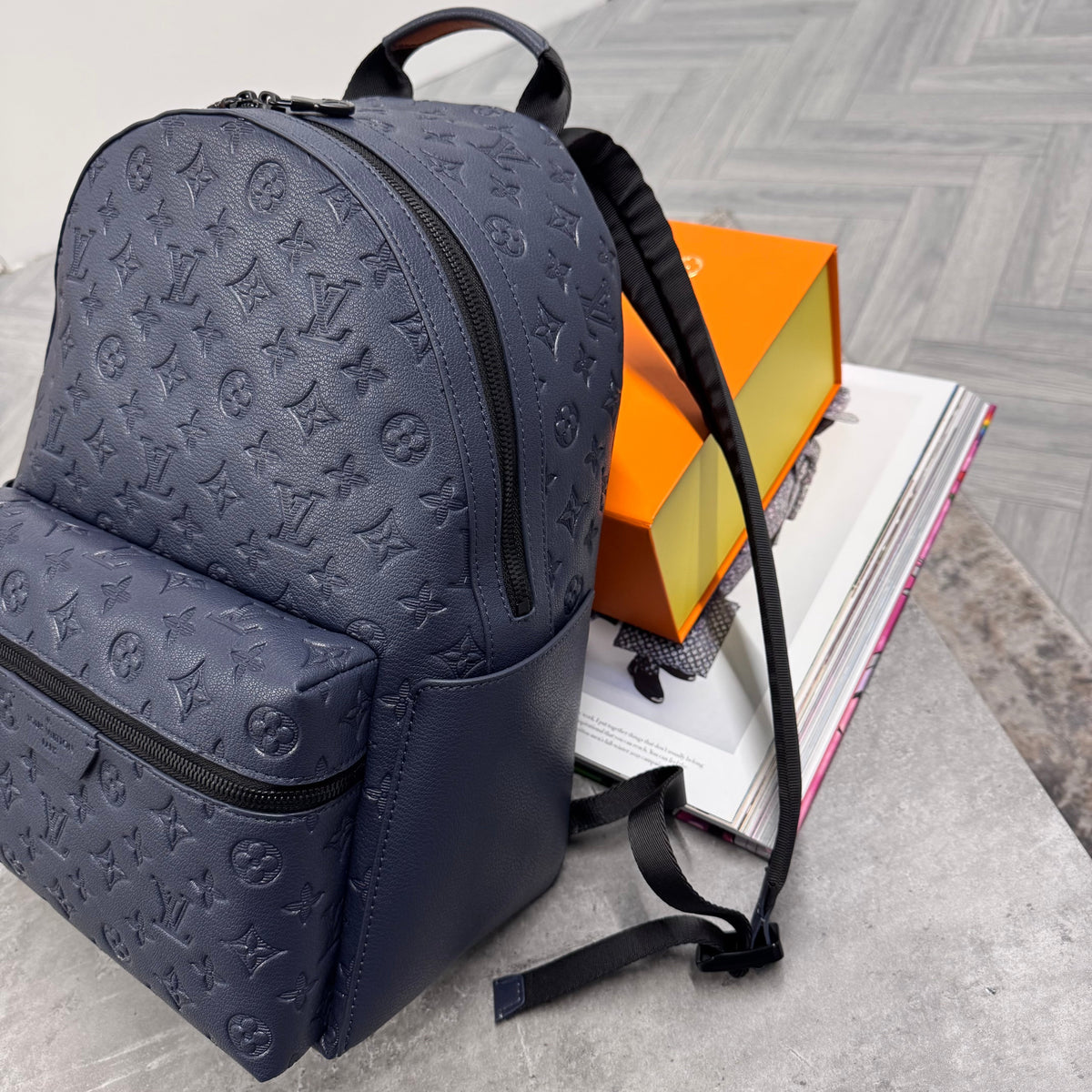 (PRE ORDER) LVE MONOGRAM BACKPACK - NAVY
