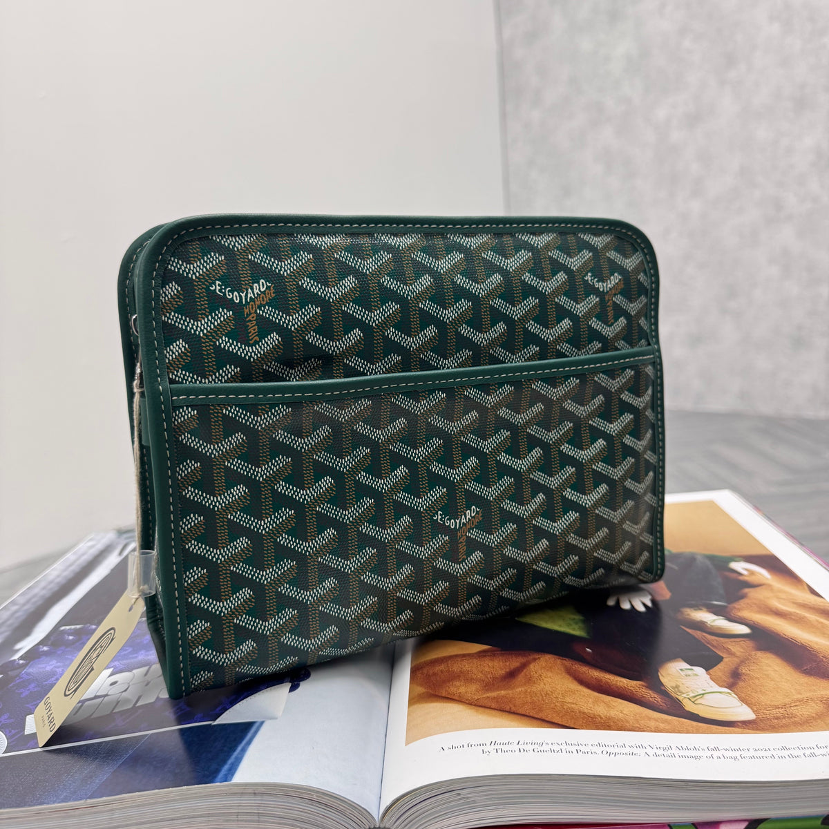 (PRE ORDER) GYRD POUCH BAG - GREEN