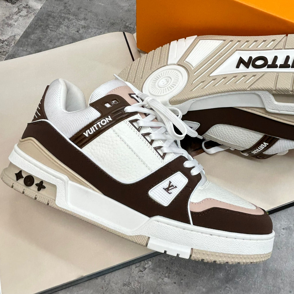 (PRE-ORDER) LVE - TRAINERS - BROWN/WHITE