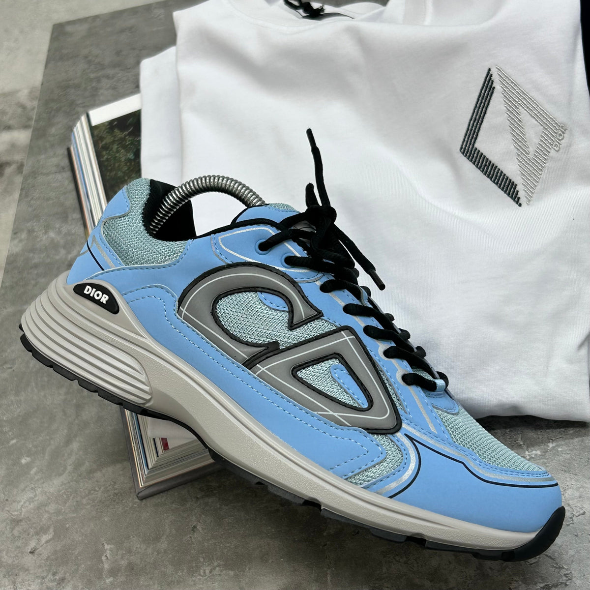 (PRE-ORDER) B30 TRAINERS - BABY BLUE