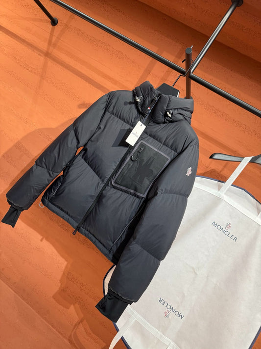 MNCLR PUFF BIG LOGO BLACK - (PRE ORDER)
