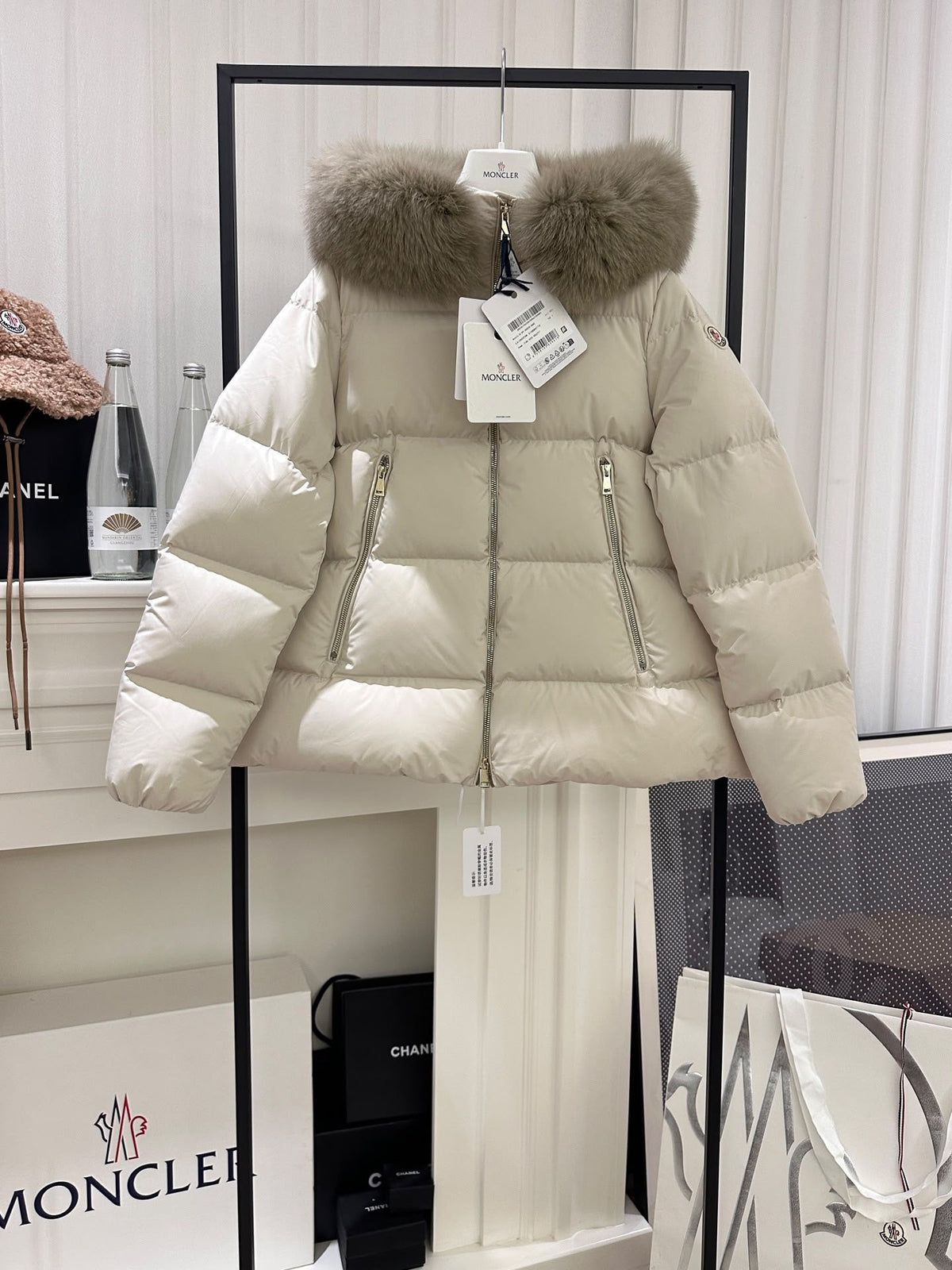 MNCLR FUR PUFFER CREAM - (PRE ORDER)