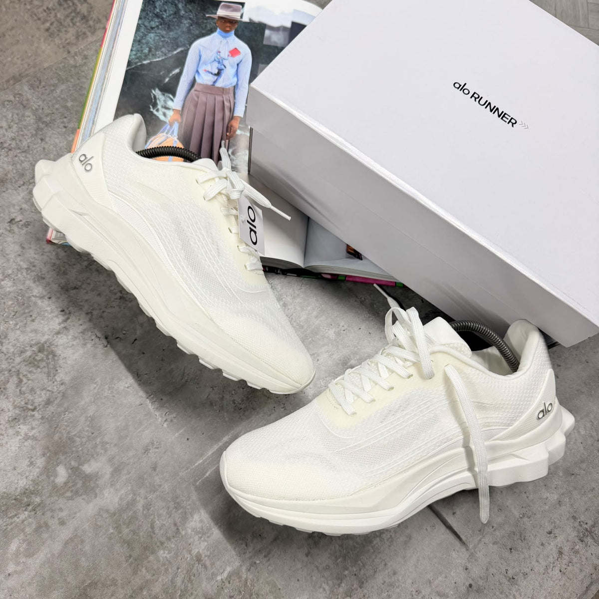 AL0 RUNNER WHITE (PRE-ORDER)