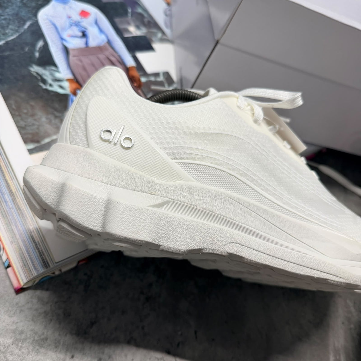 AL0 RUNNER WHITE (PRE-ORDER)