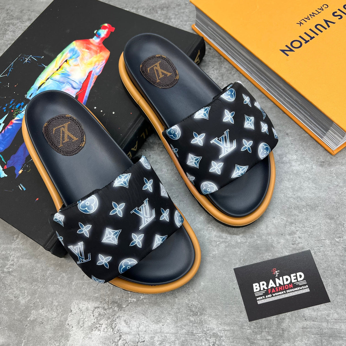 (PRE-ORDER) LVE - PILLOW SLIDES - BLUE