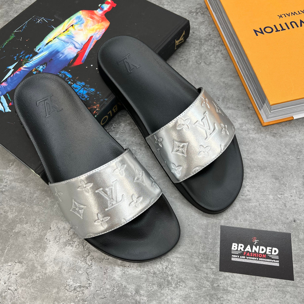 (PRE-ORDER) LVE - WATERFRONT MULES SLIDES - SILVER