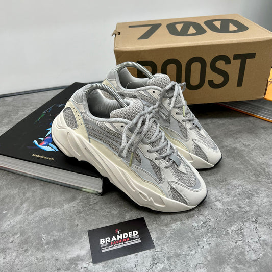 (PRE-ORDER) YZY 700 TRAINER - STATIC